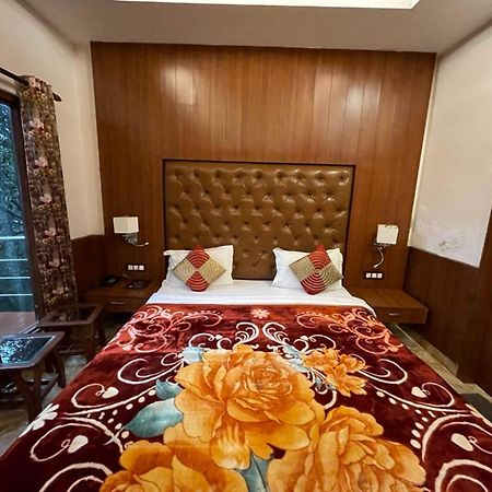 Aura Stays By Mm Hotel Mussoorie Dış mekan fotoğraf